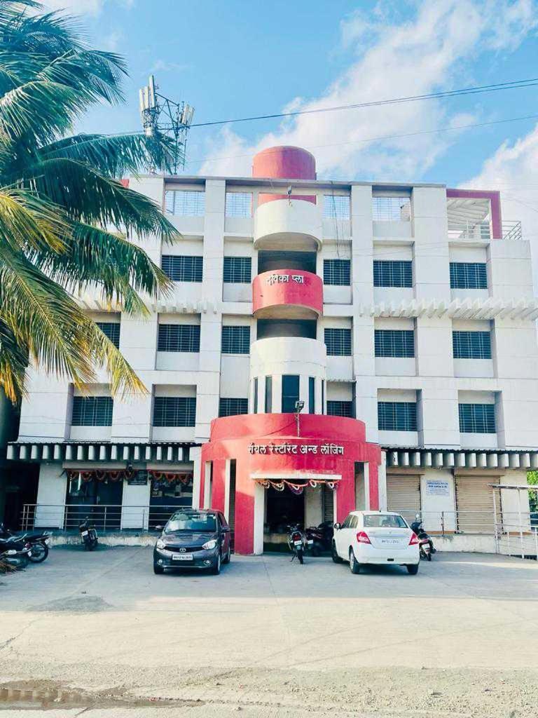 Hotel Royal Lodging Phursungi Bagian luar foto