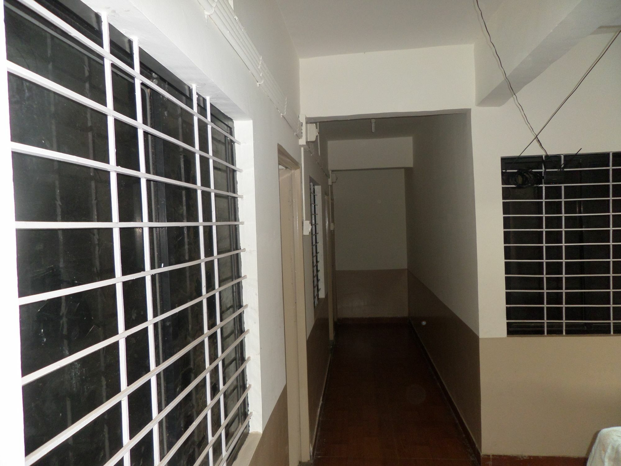 Hotel Royal Lodging Phursungi Bagian luar foto